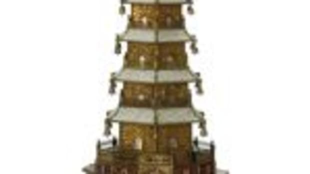 Pagoda-form automaton musical clock