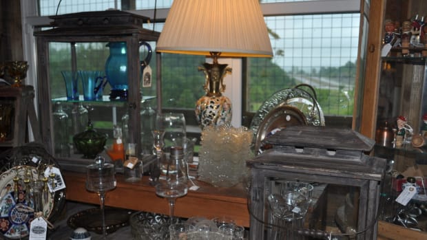 antiques-in-front-of-window-2-2048x1360