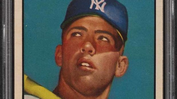 1952 Mickey Mantle baseball card