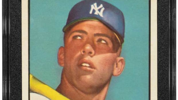 1952 Topps Mickey Mantle baseball card