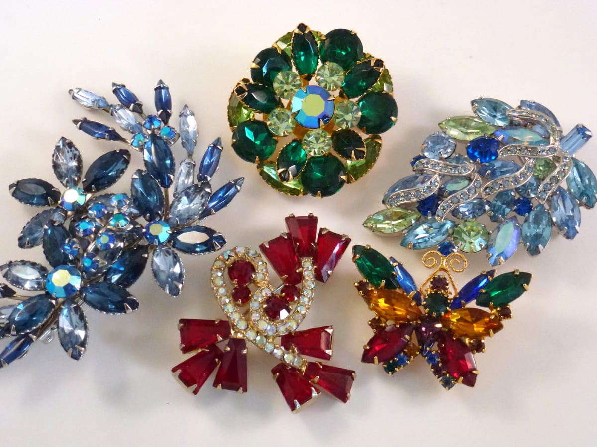 Lot of Silver metal brooch pin rhinestone antique look pick your color 
