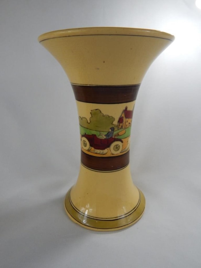 The top lot sold from the Al and Shirley Pfeiffer Collection is this Roseville Tourist vase that brought $1,050.