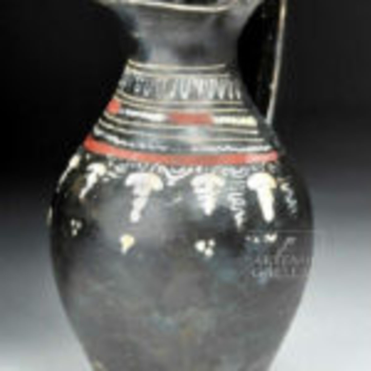 Gnathian pottery trefoil oenochoe, southern Italy, circa 340 to 320 BC. Estimate: $500-$750