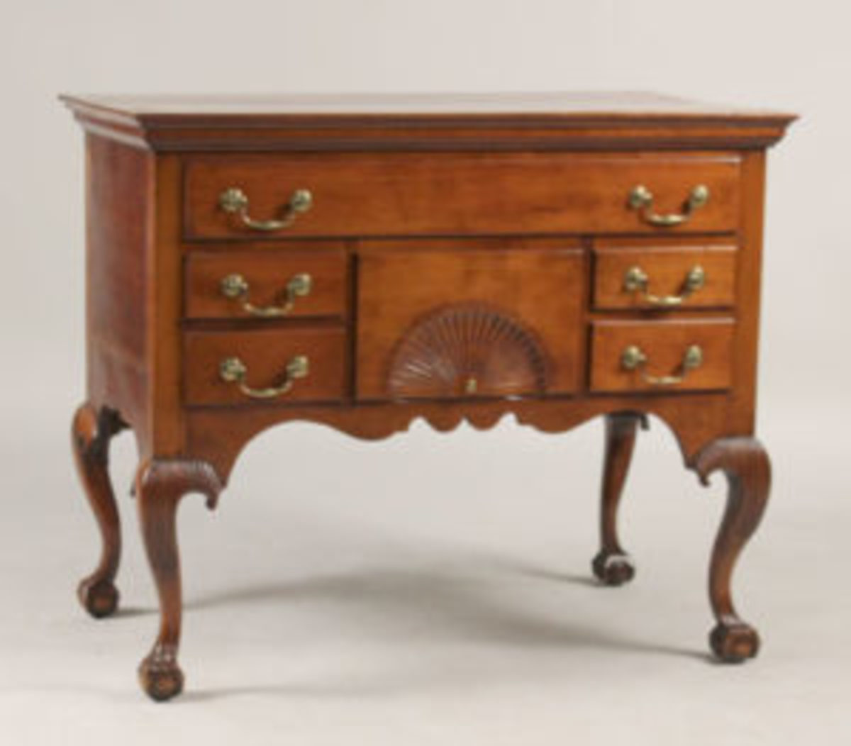 Chippendale cherrywood dressing table made in Colchester, Connecticut circa 1760-1775.