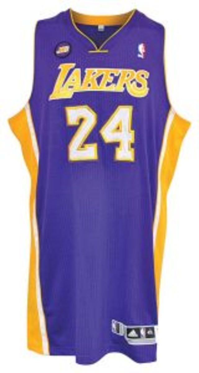Kobe Bryant jersey