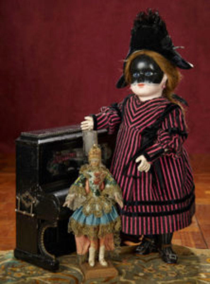 Theriault's doll auction