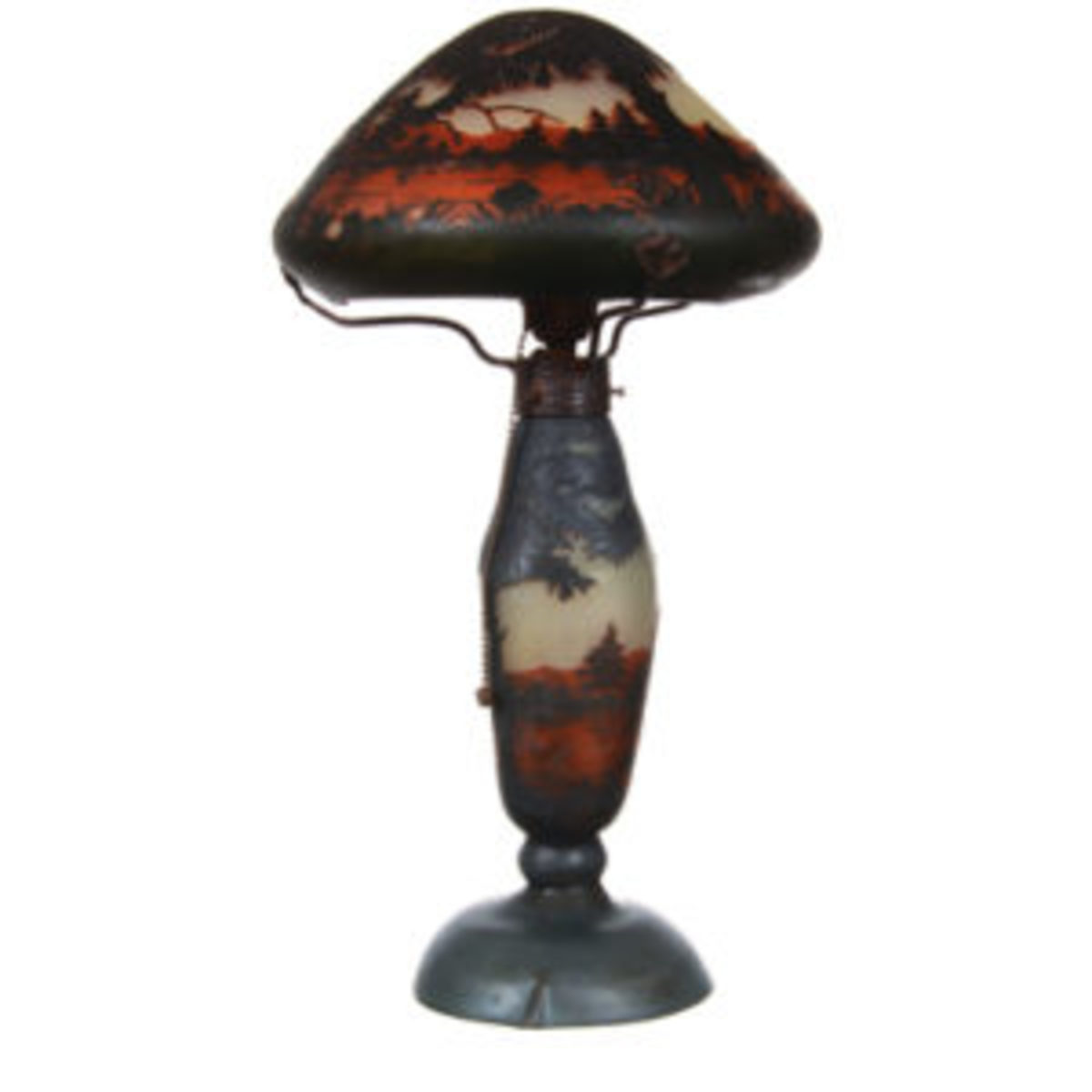 decorative arts: Daum Nancy cameo glass table lamp