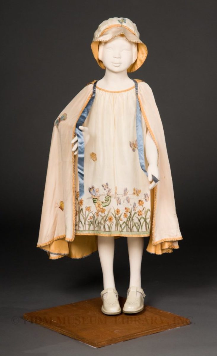 "Dainty Blossom" hand-painted silk ensemble by Daisy Stanford, circa 1925.
