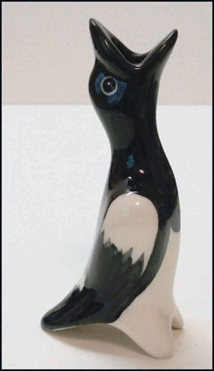 Magpie by Brian-Lownds Pateman (formerly Babbacombe potteries); $30+.