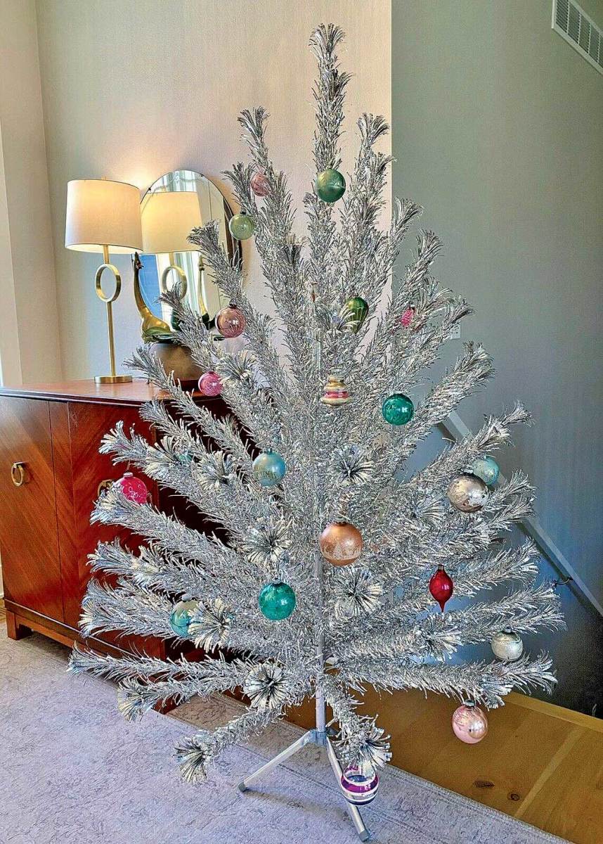 Evergleam aluminum Christmas tree