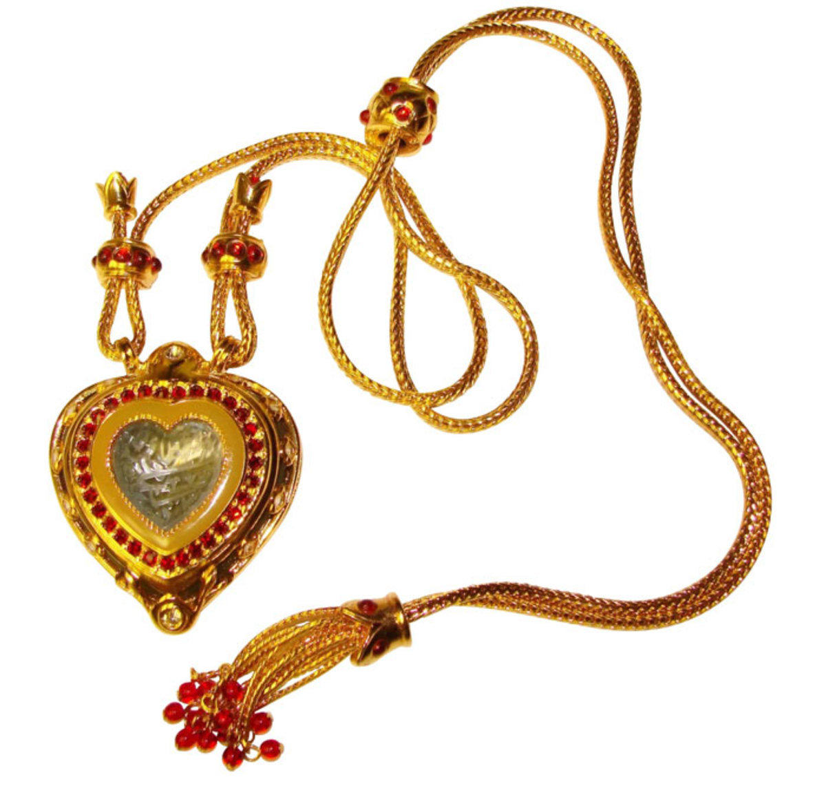 The Shah Jehan heart pendant necklace Taylor designed for Avon in the 1990s, based on the one Burton gave her.