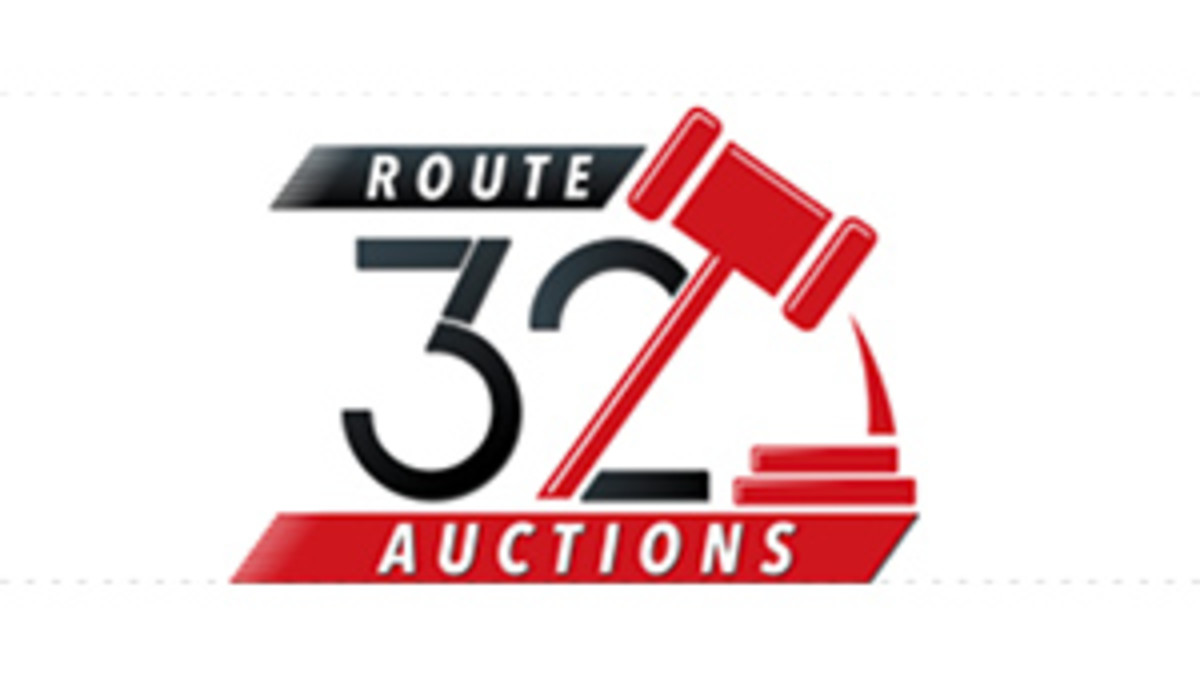 32-auctions-logo