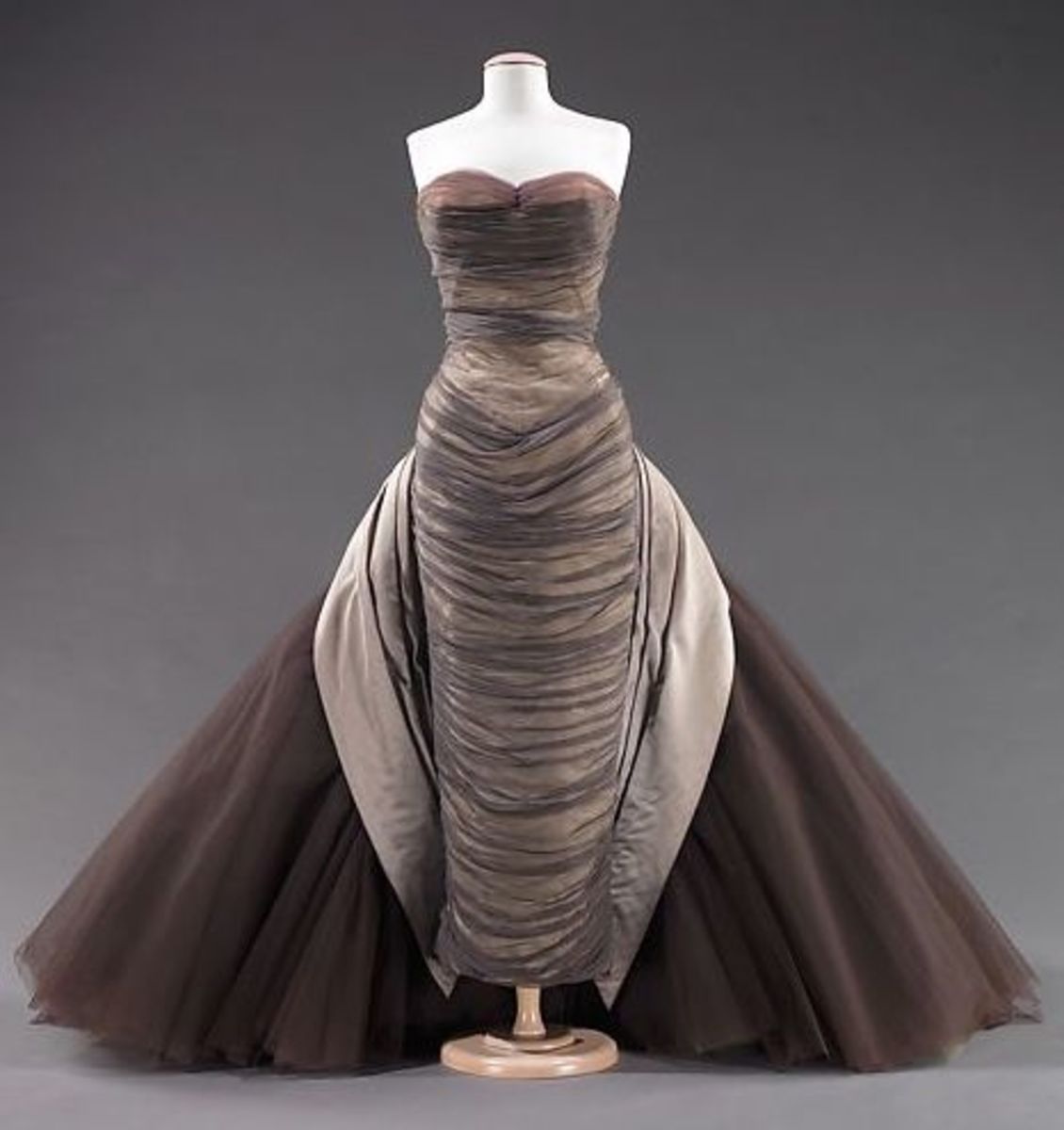 Charles James’ Butterfly gown, 1955, silk chiffon, silk faille, DuPont nylon tulle.
