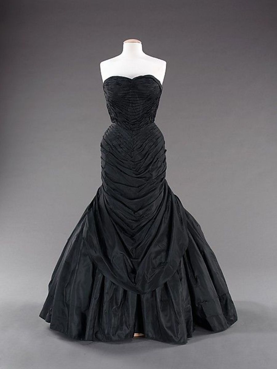 A black version of the Tree gown also in the collection of the Metropolitan Museum of Art.