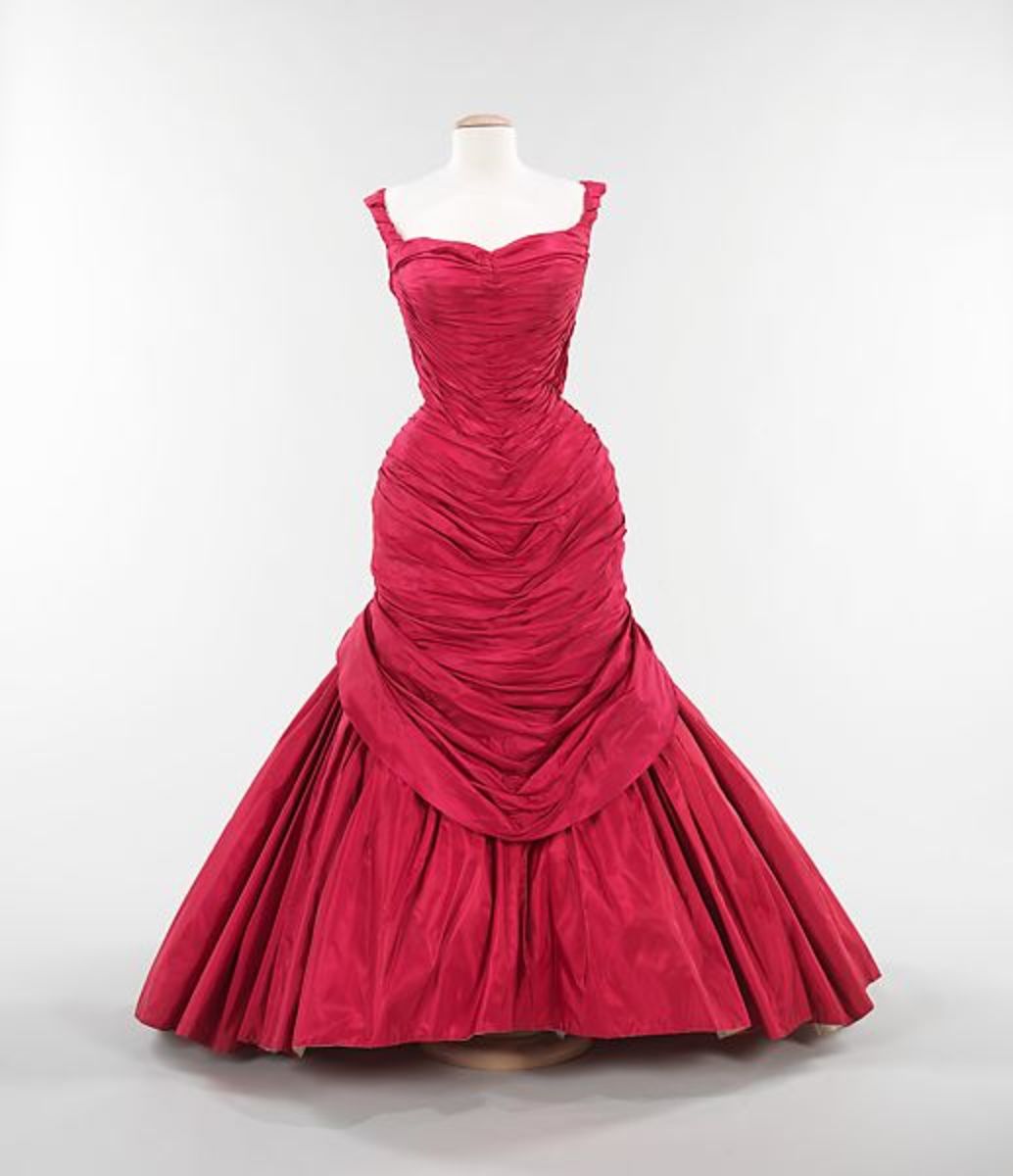 A red, pink and white tulle version of the Tree gown in the collection of the Metropolitan Museum of Art.