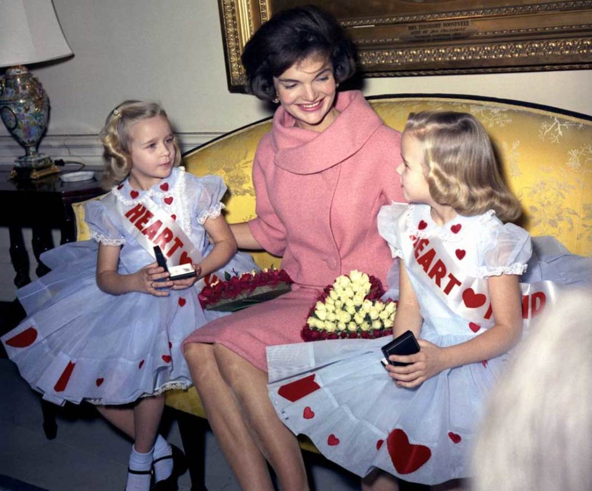 What Happened to Jackie Kennedy's Pink Suit? - Owlcation