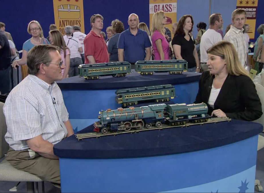 Antiques Roadshow Guest Stunned by Value of Lionel Blue Comet Train Set