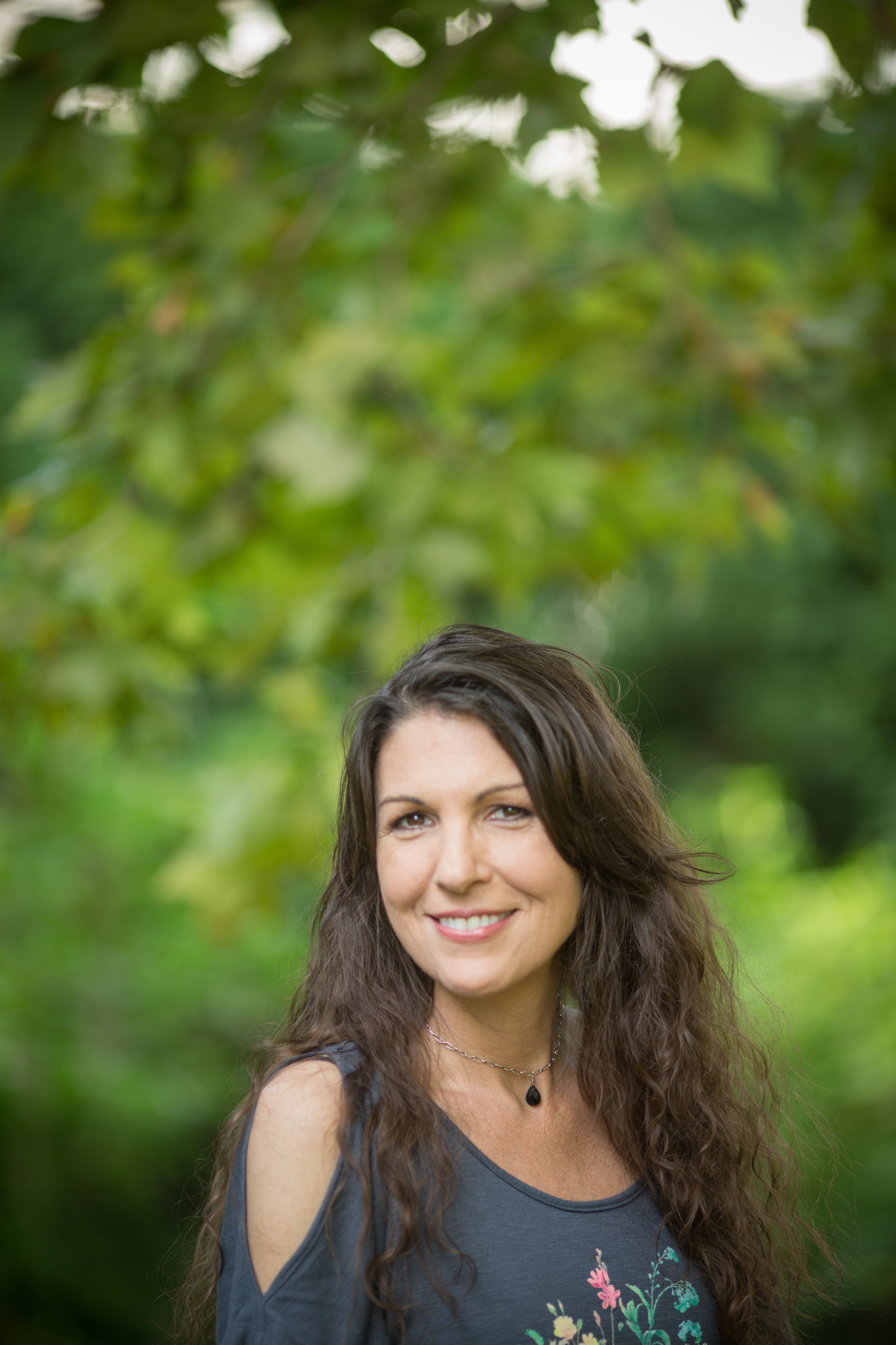 laurabethlove-press-photo.jpg