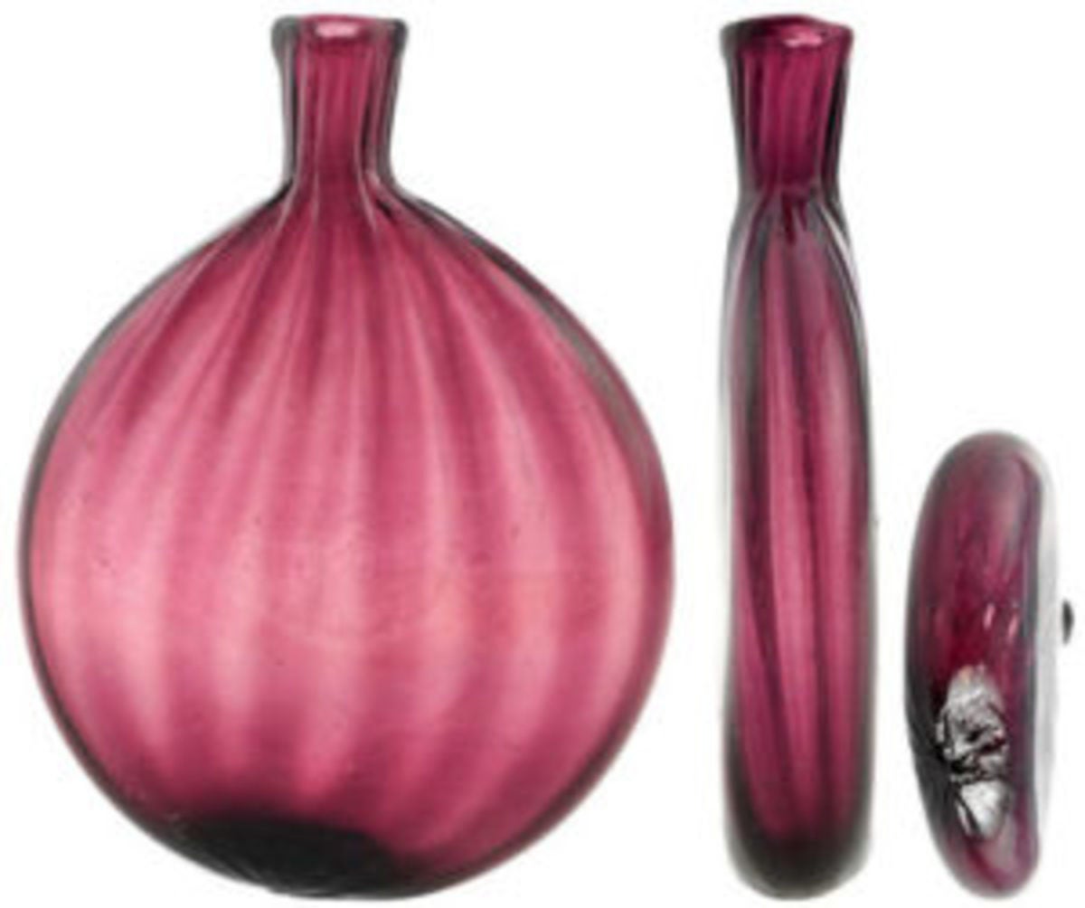 pinkflasks1.jpg