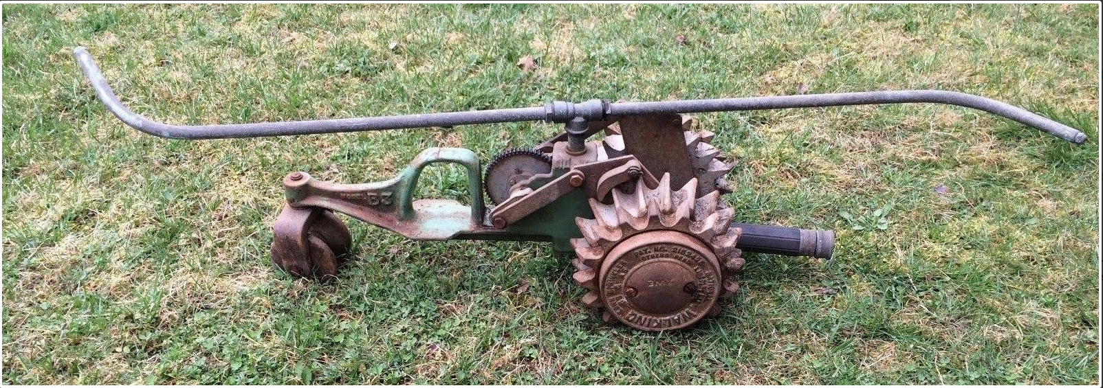 national-tractor.png
