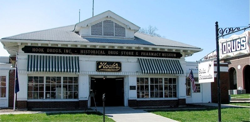 hooks_museum_exterior.jpg