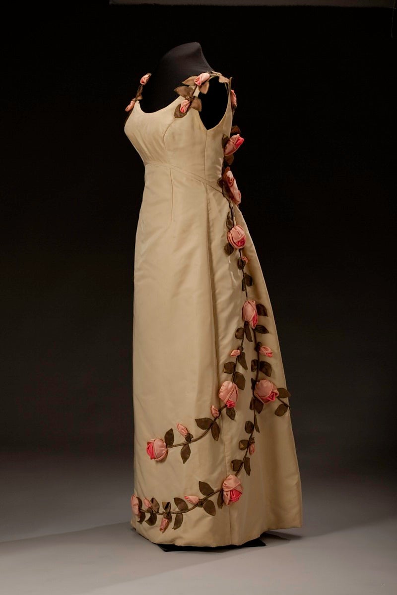 annrosedress1a.jpg