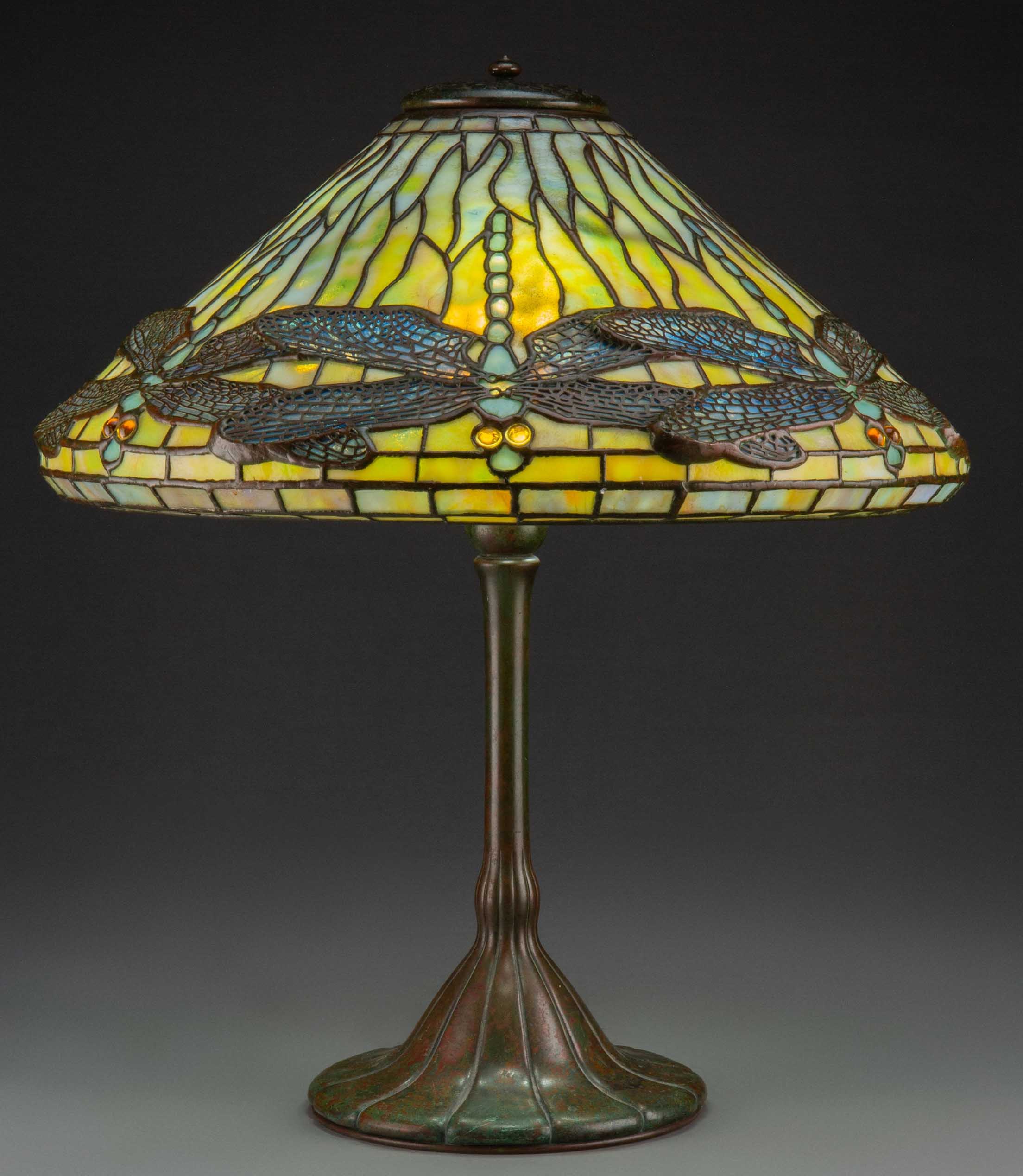 tiffany-dragonfly-table-lamp-1910_1.jpg