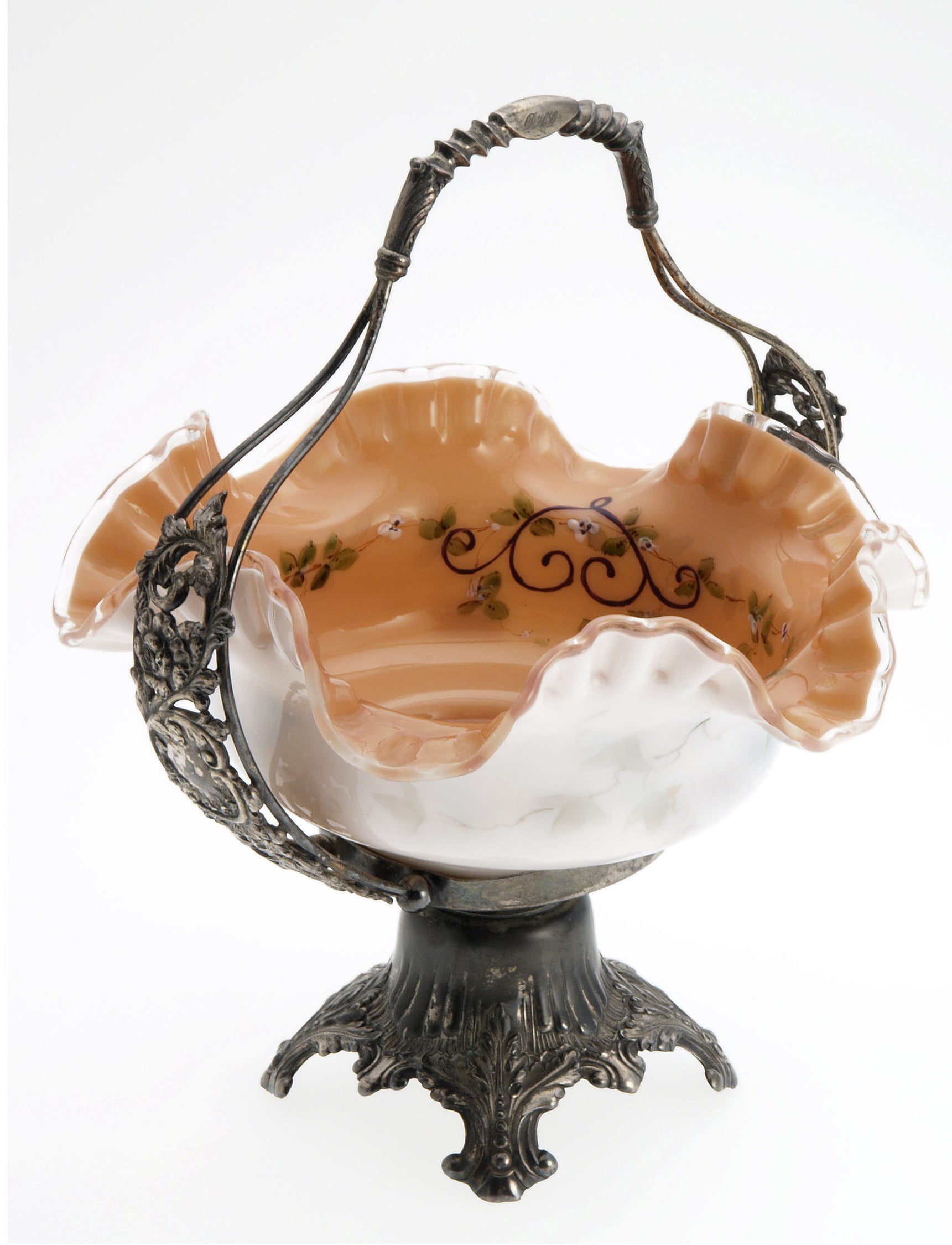 artglassbridebasketha.jpg