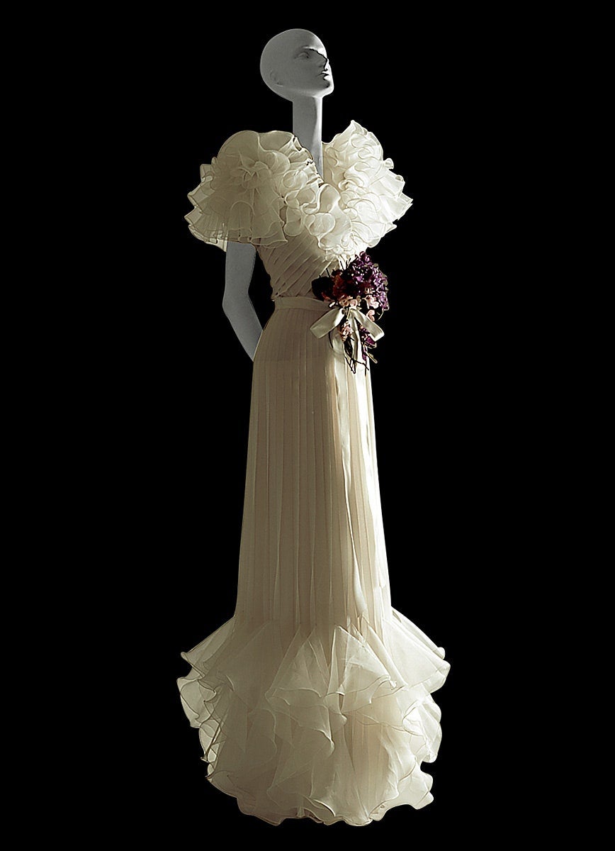 lettylynton4-valentino.jpg