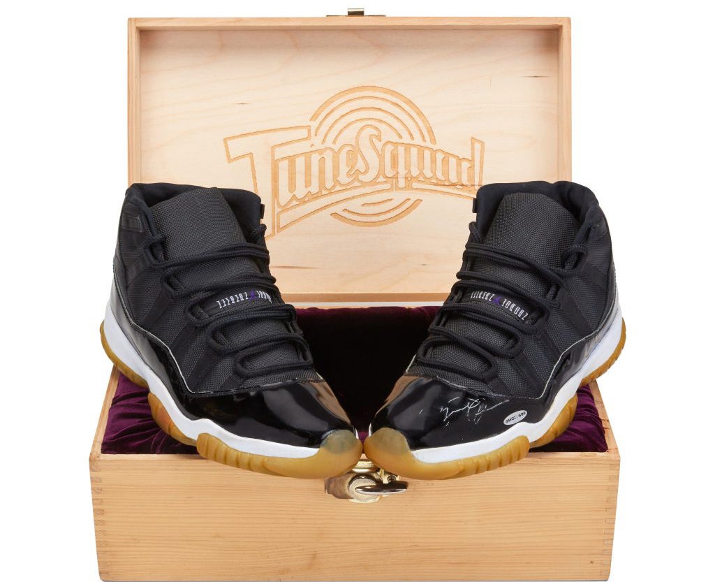 kd space jam shoes