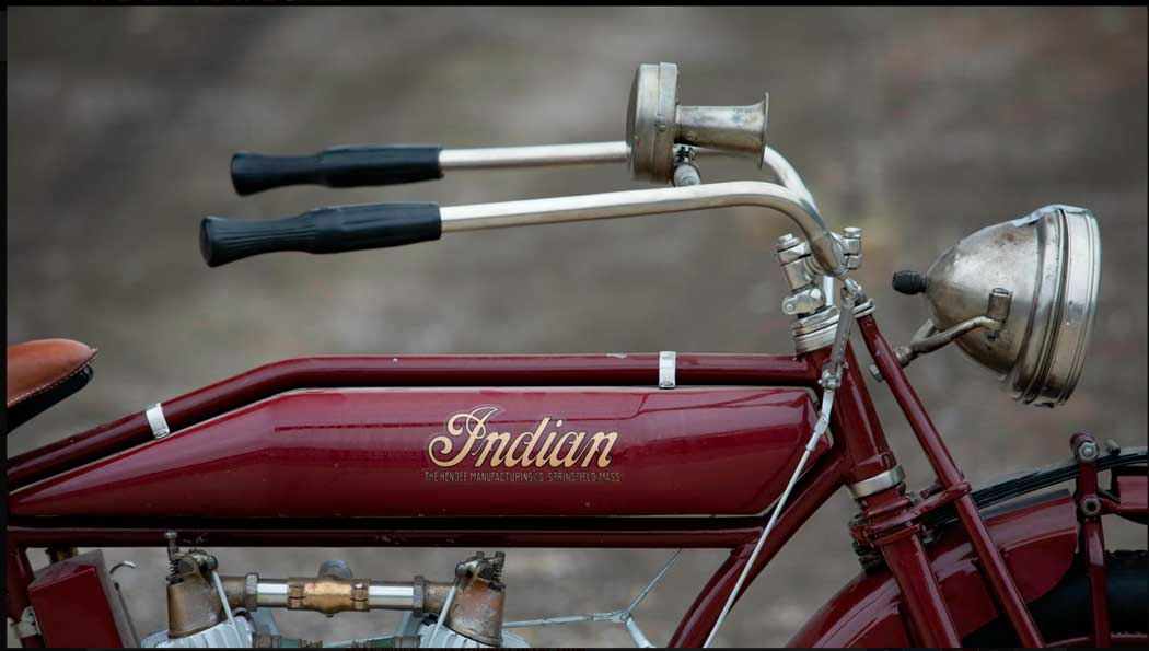 1915-indian-v-twinweb.jpg