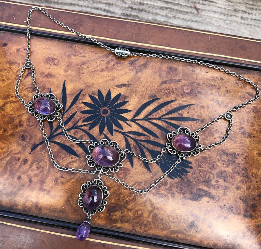 amethystfestoonnecklace.jpg