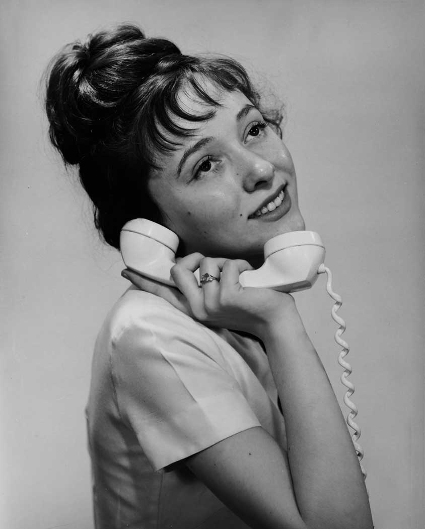 girl-on-phone-web.jpg