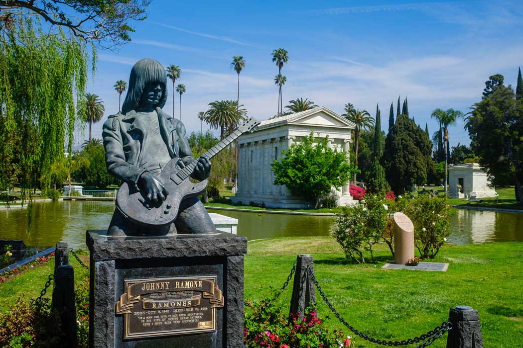 atomic-redhead-hollywood-forever_ramoneweb.jpg