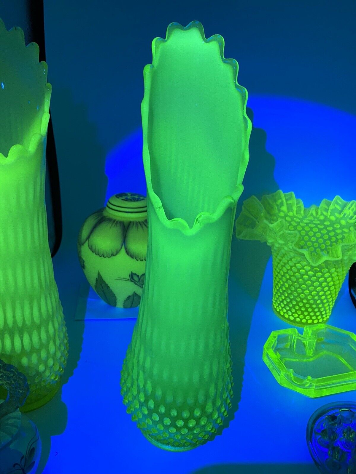 emerald-green-glowing-hobnail.jpg