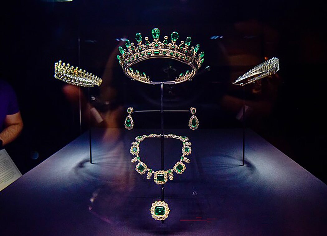 queen-victoria-tiara.jpg
