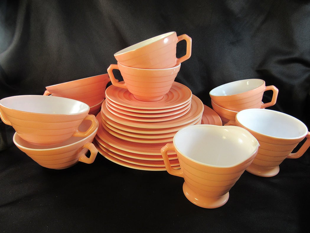 hazel-atlas-moderntone-pink-platonite.jpg