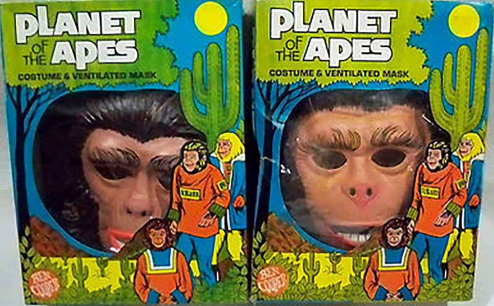 vintage-planet-of-the-apes-caesar-and-lisa-1974-ben-cooper.jpg