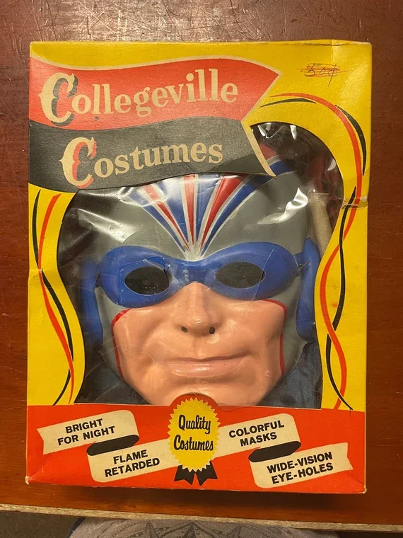 captain-usa-1960s-collegeville-halloween-costume.webp