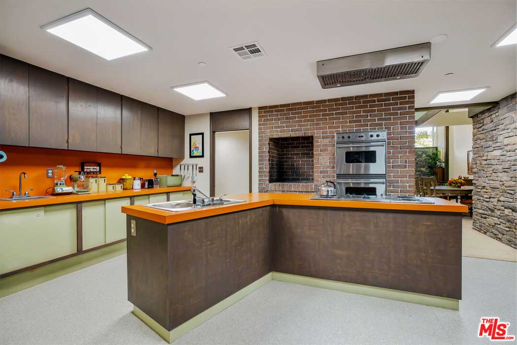 brady-kitchen-2web.jpg