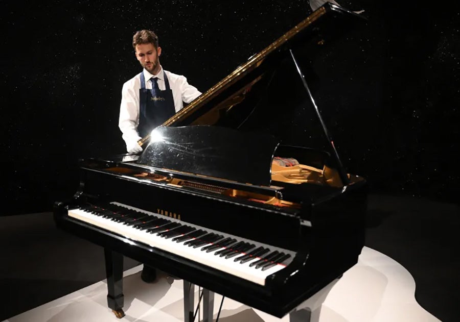 baby-grand-piano-daniel-leal-afp.jpg