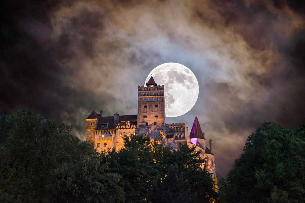 draculas-castle_web.jpg