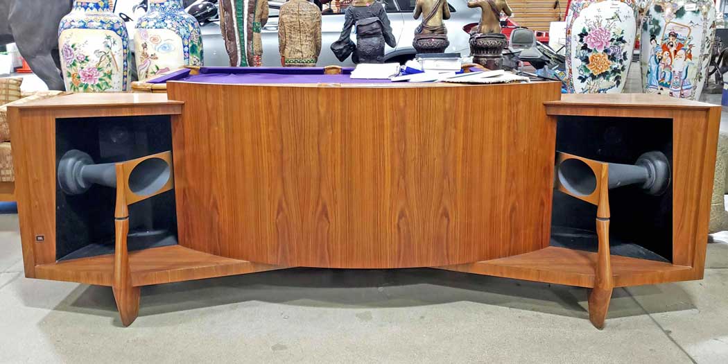 rare-jbl-d44000-paragon-stereo-speaker-system_web.jpg