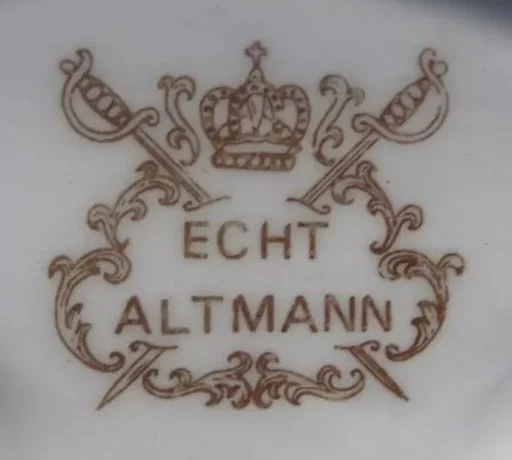 白馬　置物　ドイツ製　ECHT ALTMANN Reader's Mystery Horses Identified - Antique Trader