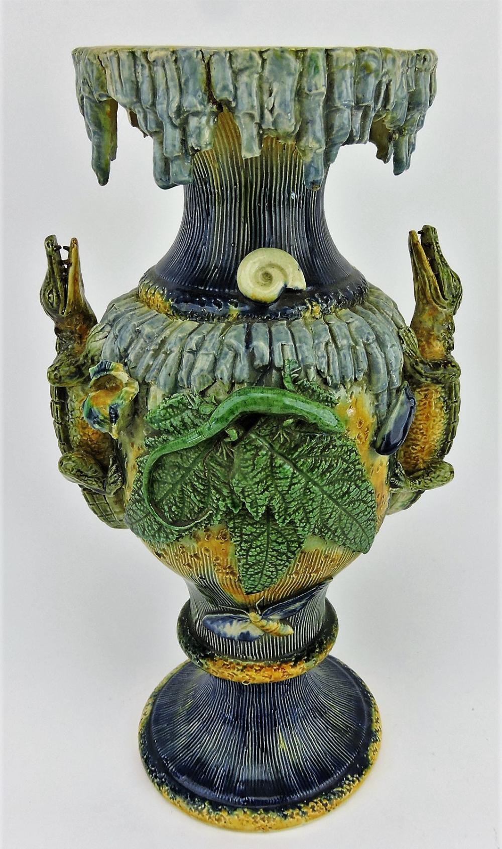 alligator-vase.jpg