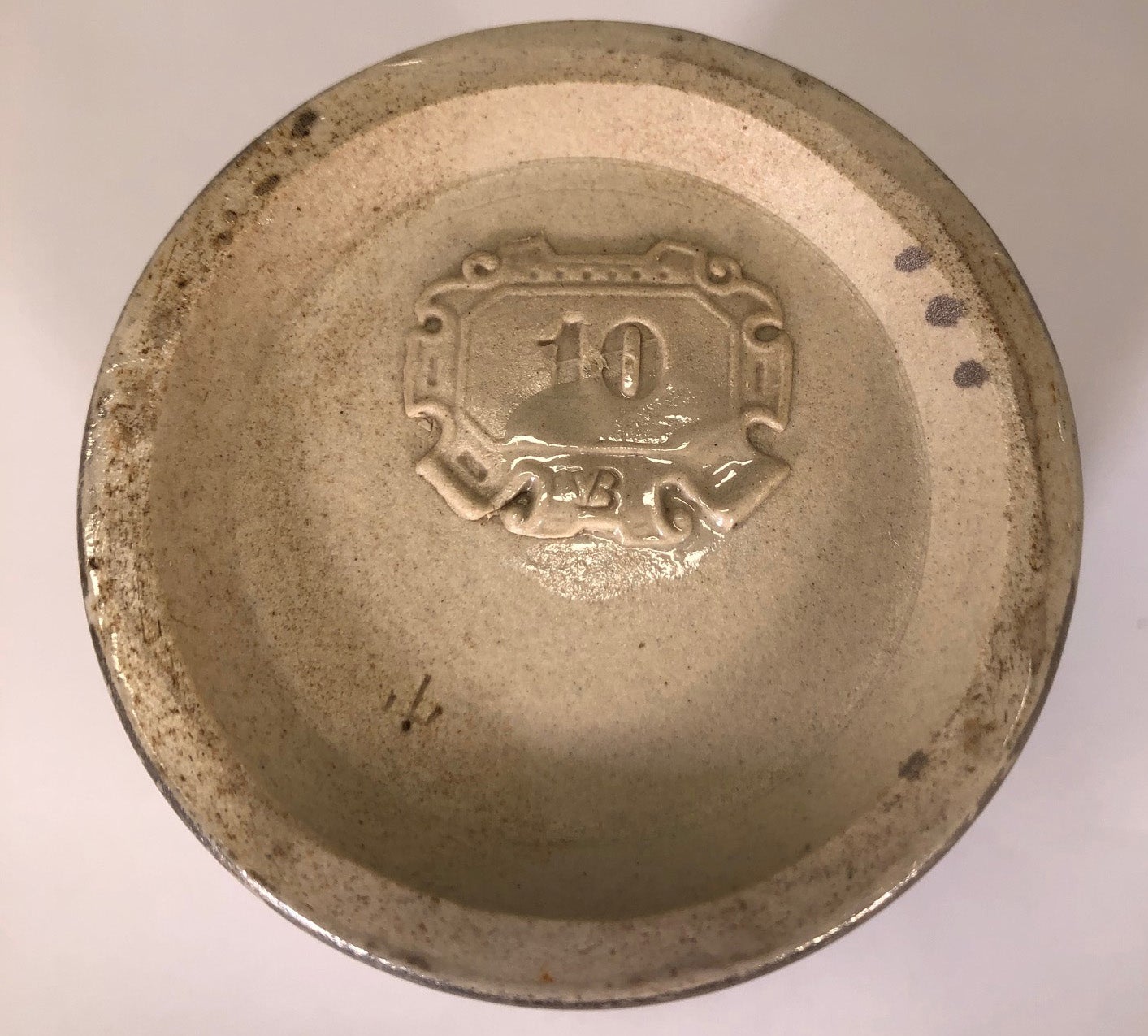 v--b-vase-mark.jpg